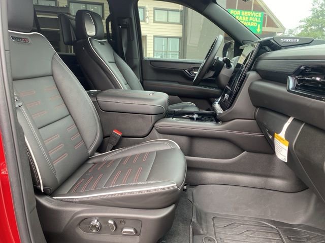 Used 2025 GMC Yukon XL AT4 Ultimate AWD/4WD image 36