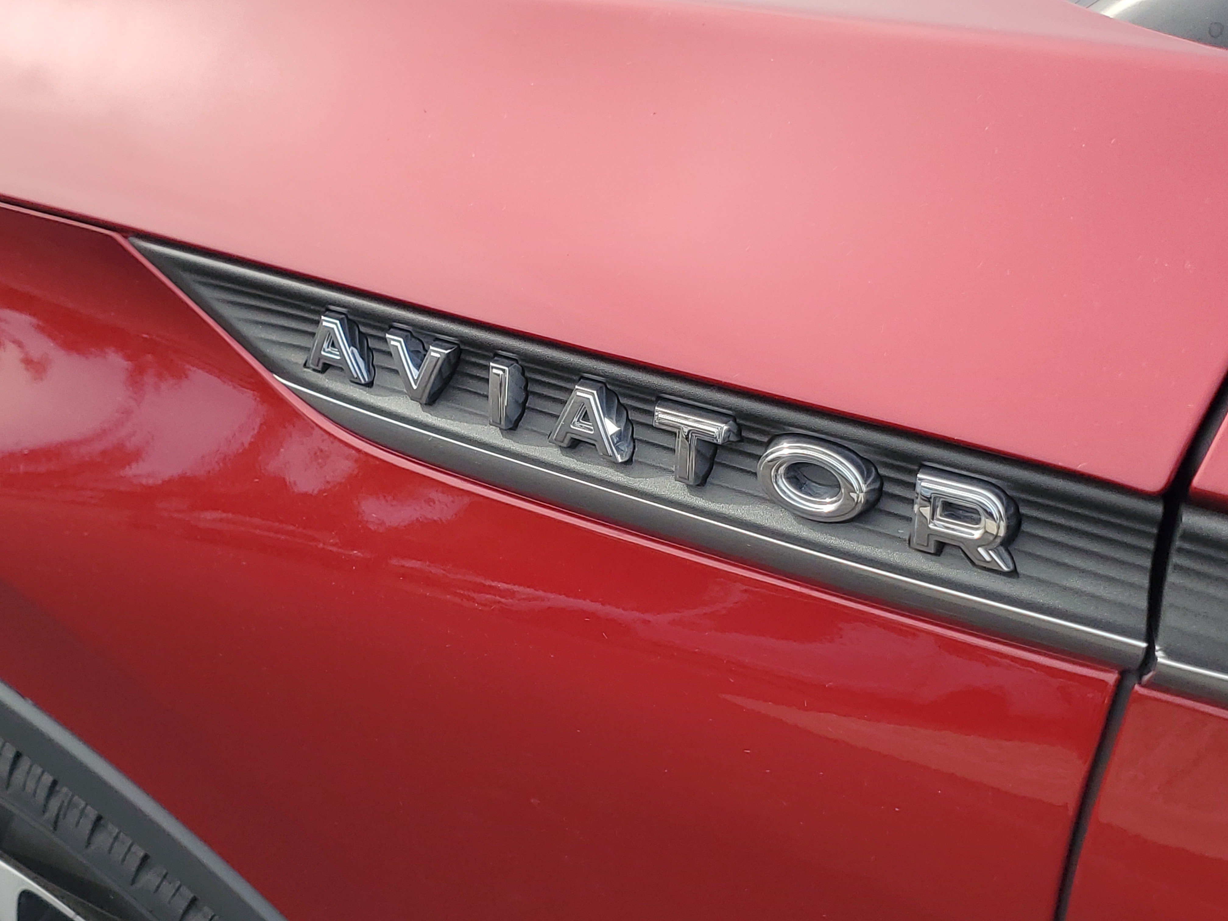 New 2027 Lincoln Aviator AWD image 7