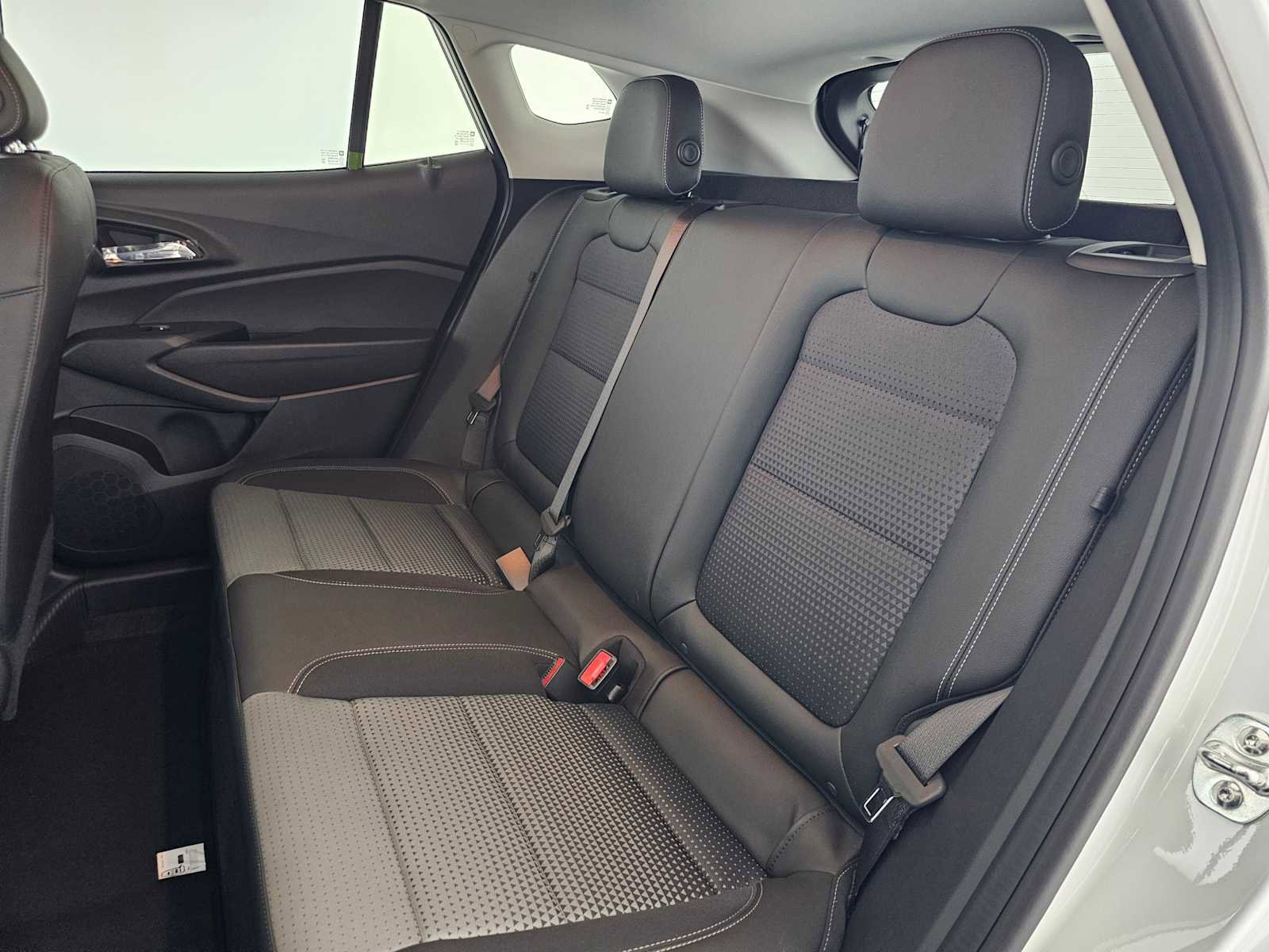 New 2026 Chevrolet Trax LT w/ Driver Confidence Package FWD image 17