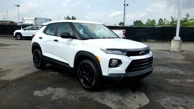 Used 2023 Chevrolet TrailBlazer LS AWD/4WD image 3