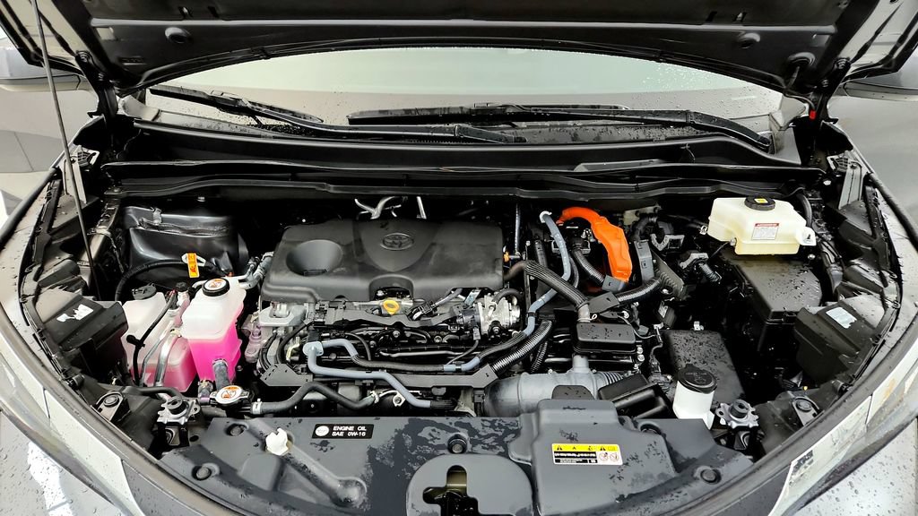 Used 2025 Toyota Sienna LE AWD/4WD image 15