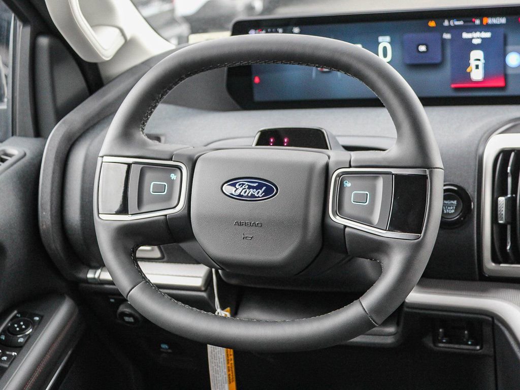 New 2025 Ford Expedition Active image 15