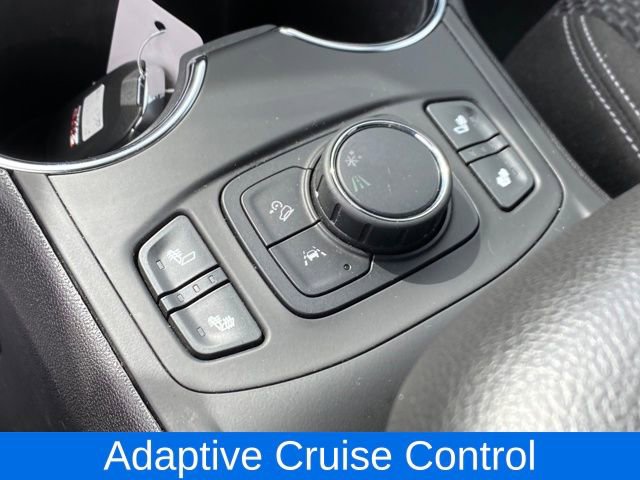 Certified 2024 GMC Terrain SLE w/ Driver Convenience Package image 12