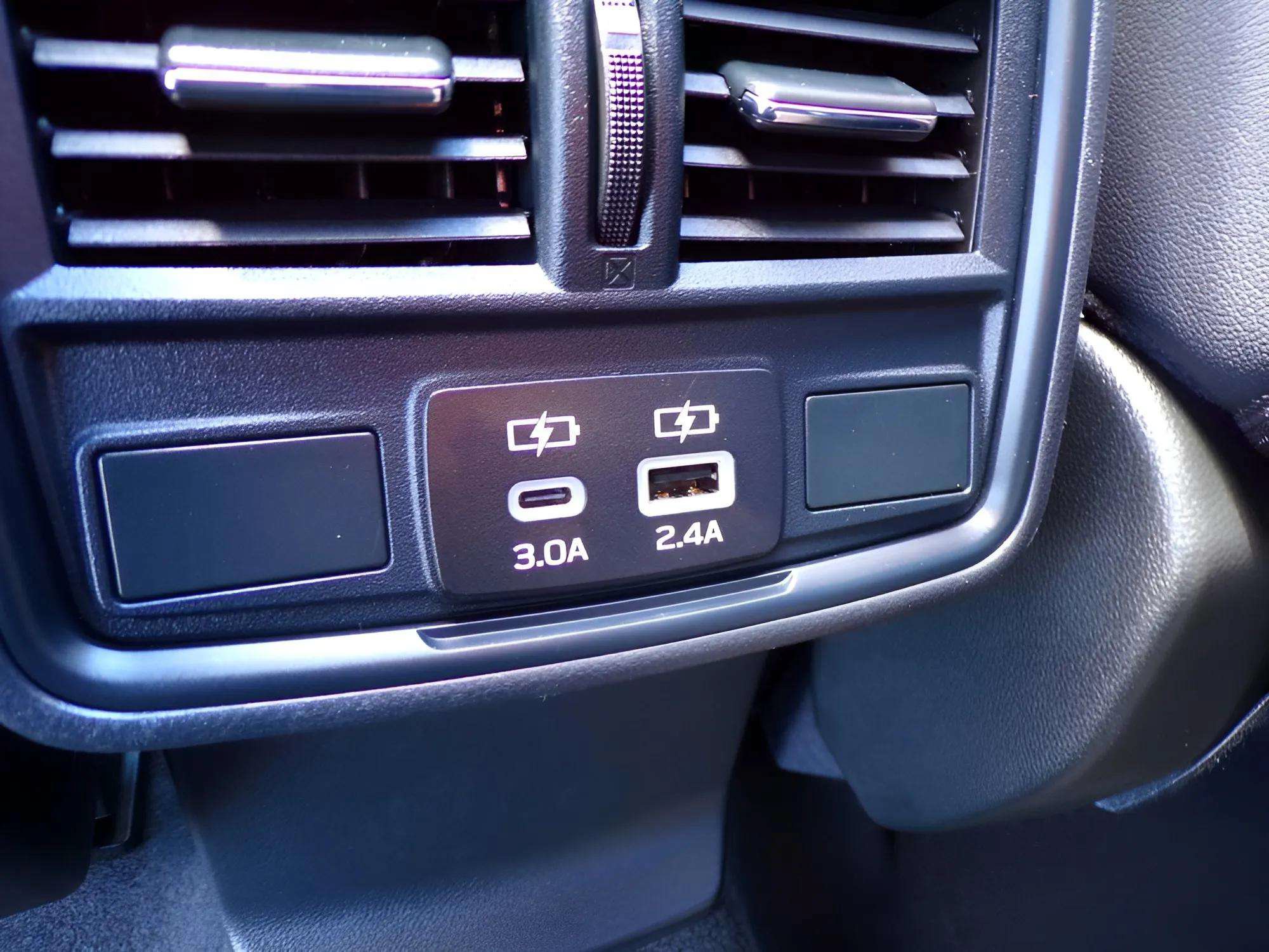 Certified 2025 Subaru Forester Premium AWD/4WD image 19