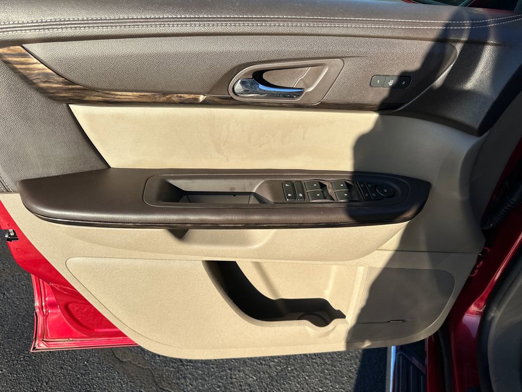 Used 2014 GMC Acadia Denali image 12