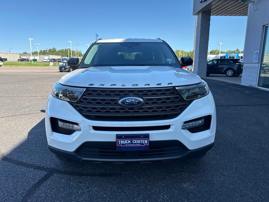 Used 2024 Ford Explorer XLT w/ Equipment Group 202A AWD/4WD image 13