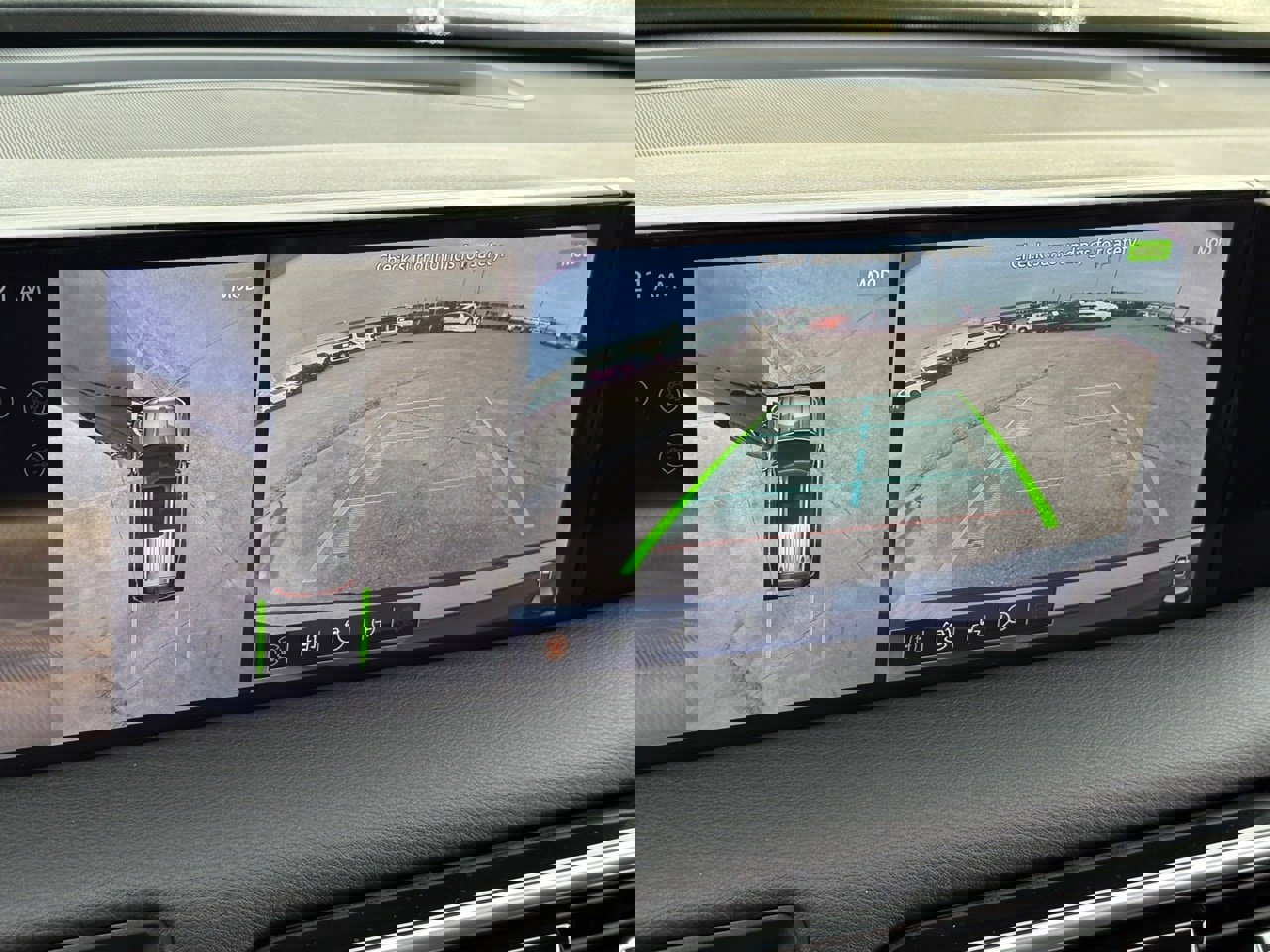 Certified 2025 Nissan Armada Platinum Reserve image 24