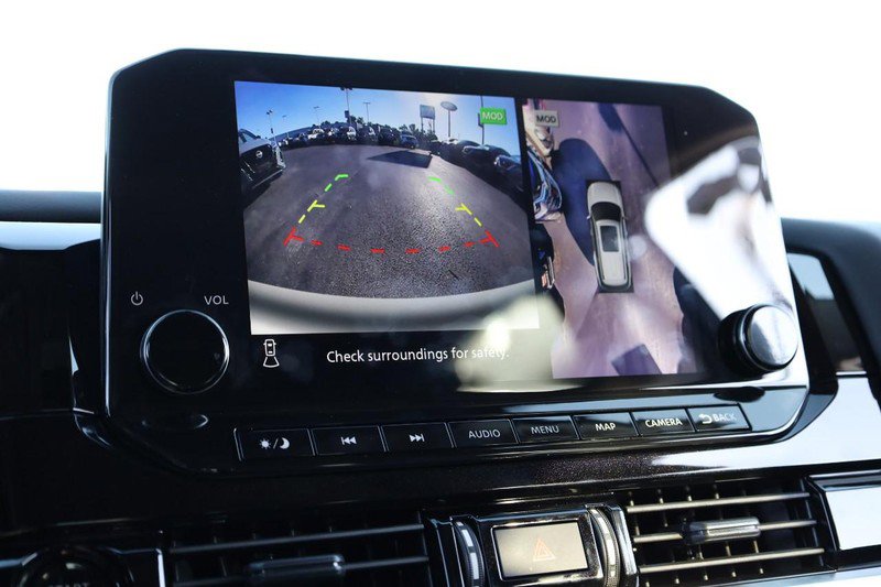 New 2025 Nissan Pathfinder Platinum image 18