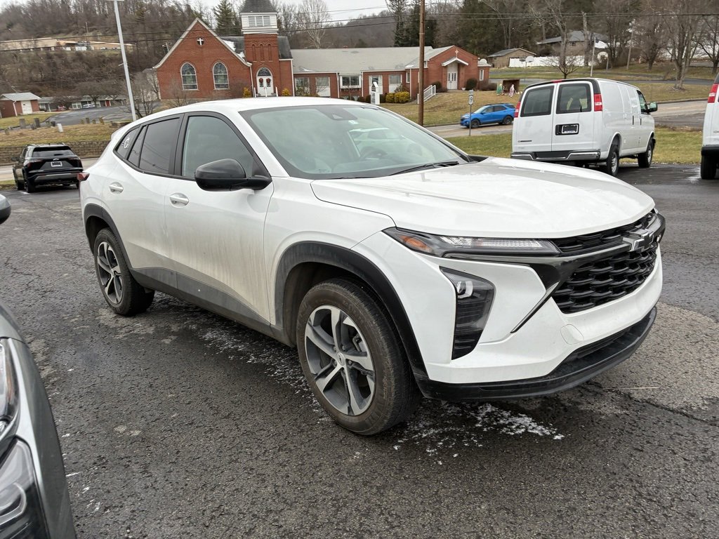 Used 2024 Chevrolet Trax RS w/ Driver Confidence Package