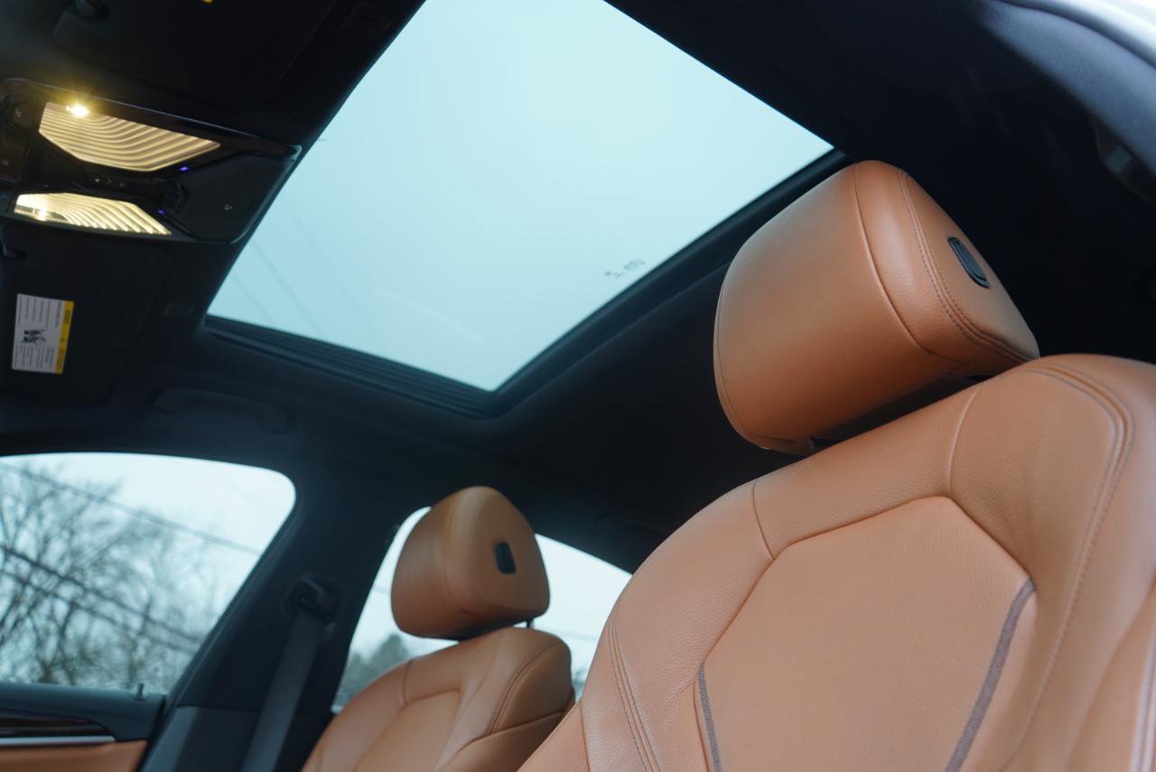 Used 2018 BMW 530e xDrive image 23