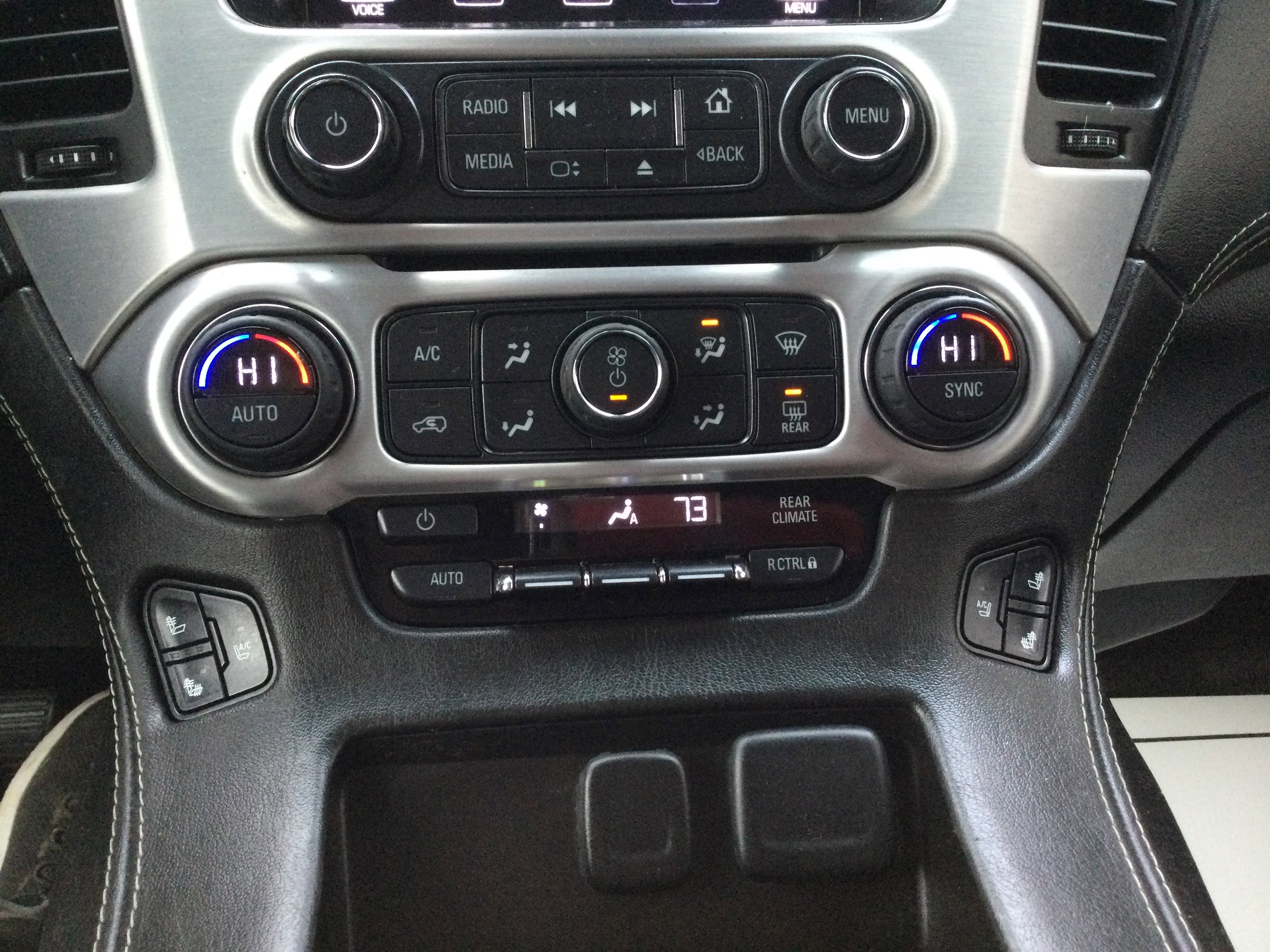 Used 2015 GMC Yukon XL SLT image 15