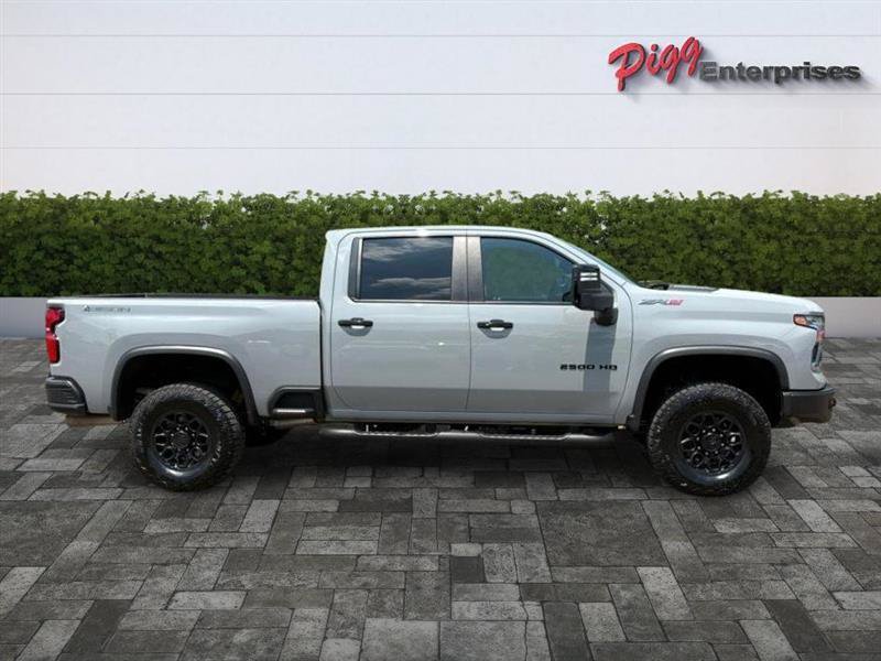 Used 2024 Chevrolet Silverado 2500 ZR2 w/ ZR2 Bison Edition AWD/4WD image 8