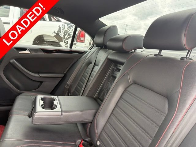 Used 2017 Volkswagen Jetta GLI FWD image 10