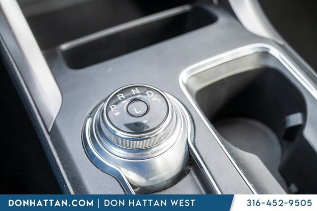 Used 2020 Ford Fusion SE w/ Fleet SE Value Package image 13