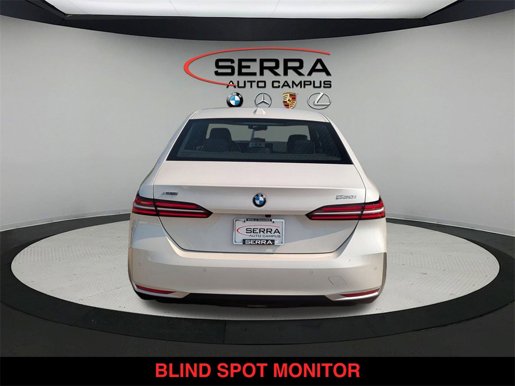 Used 2024 BMW 530i xDrive w/ Convenience Package image 4