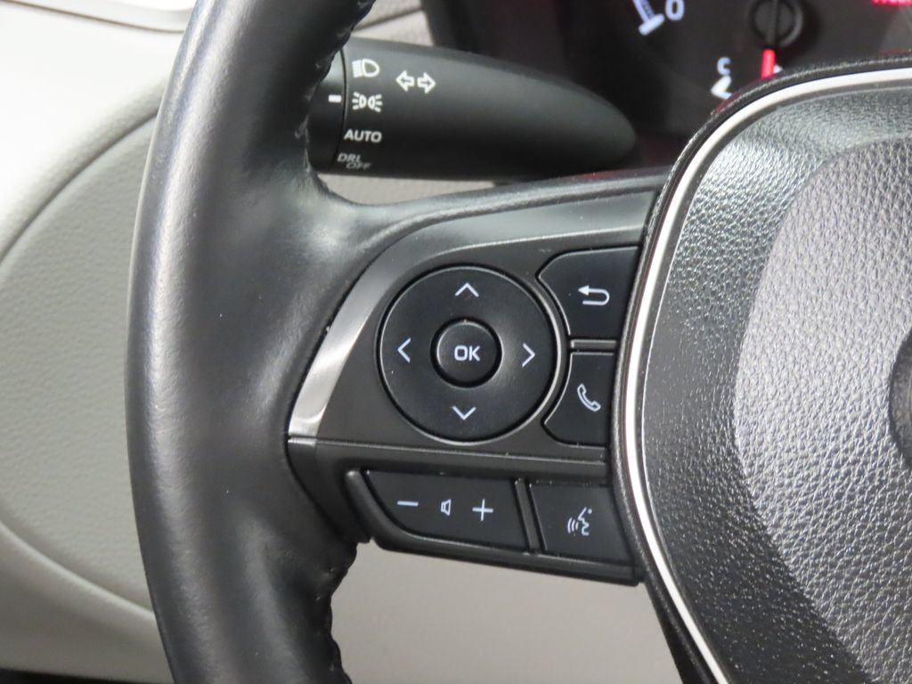 Used 2022 Toyota Corolla Cross LE AWD/4WD image 20