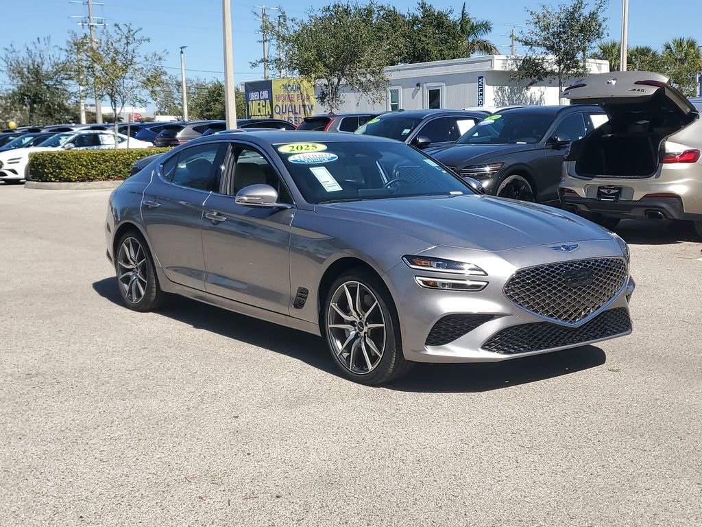 Used 2025 Genesis G70 2.5T image 2