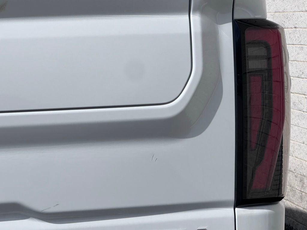 Used 2024 GMC Sierra 2500 AT4 w/ AT4 Premium Plus Package image 13