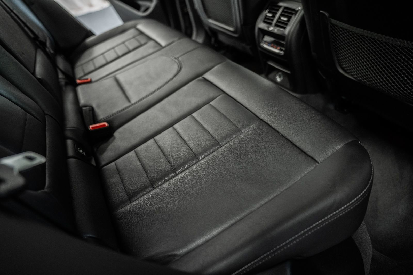 Used 2018 BMW X3 M40i image 40