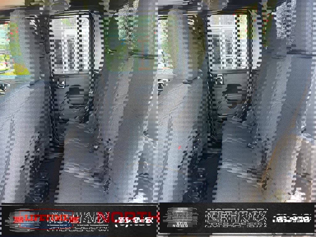 New 2025 Jeep Gladiator Sport image 12