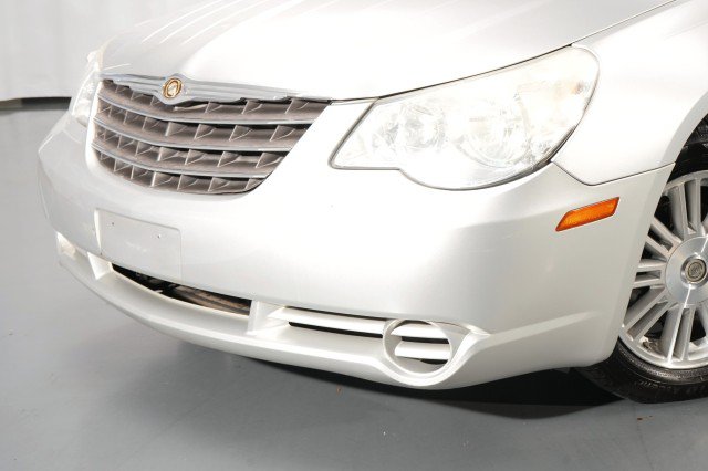 Used 2008 Chrysler Sebring Touring FWD image 4