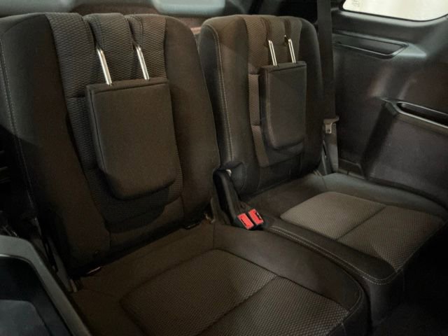 Used 2017 Ford Explorer XLT FWD image 15