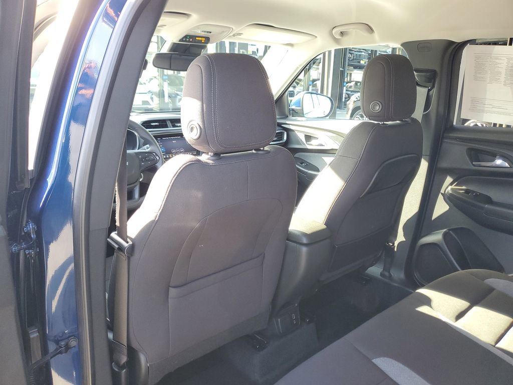 Used 2023 Chevrolet TrailBlazer LT w/ Convenience Package FWD image 14