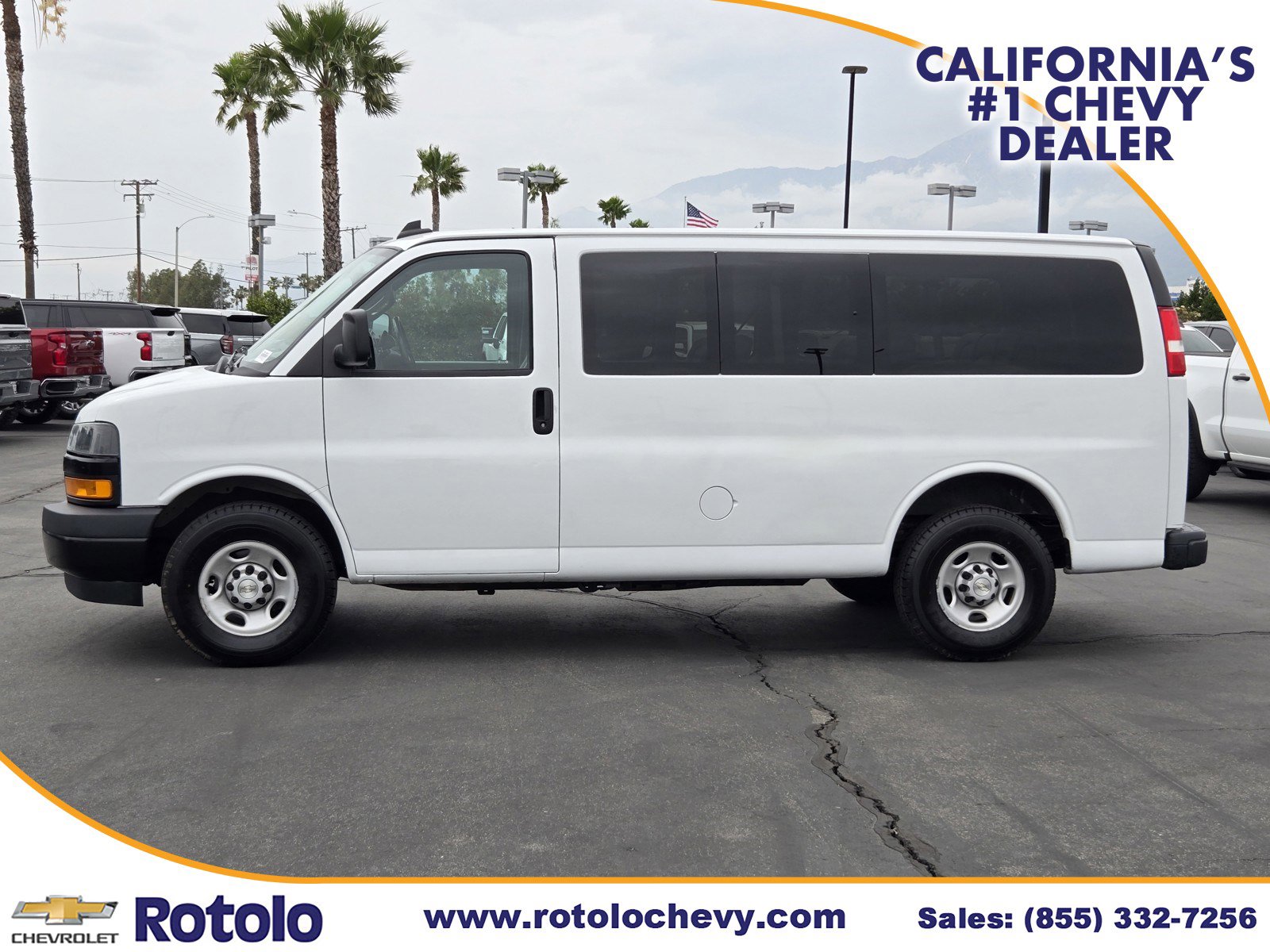 Used 2023 Chevrolet Express 3500 LS image 4