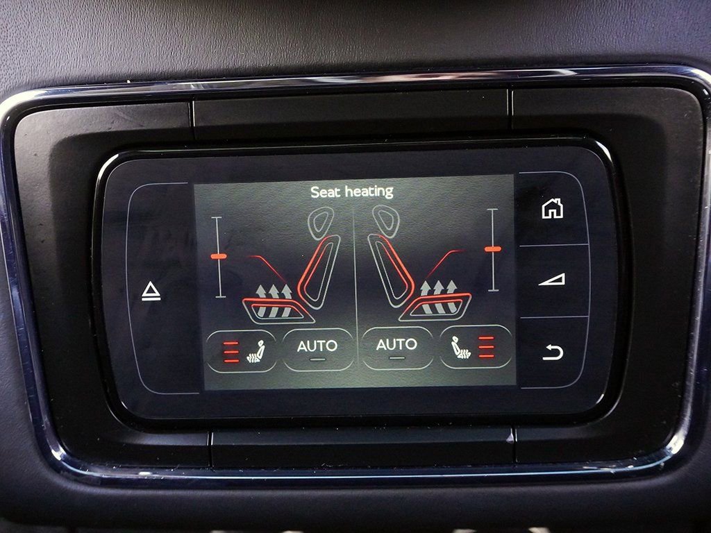 Used 2019 Bentley Bentayga image 73