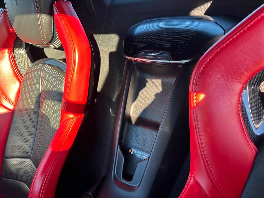 Used 2025 Chevrolet Corvette Z06 RWD image 15