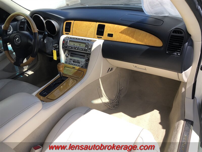Used 2002 Lexus SC 430 Convertible RWD image 21