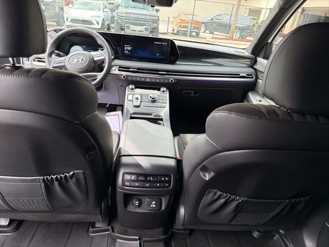 Used 2024 Hyundai Palisade Calligraphy image 17