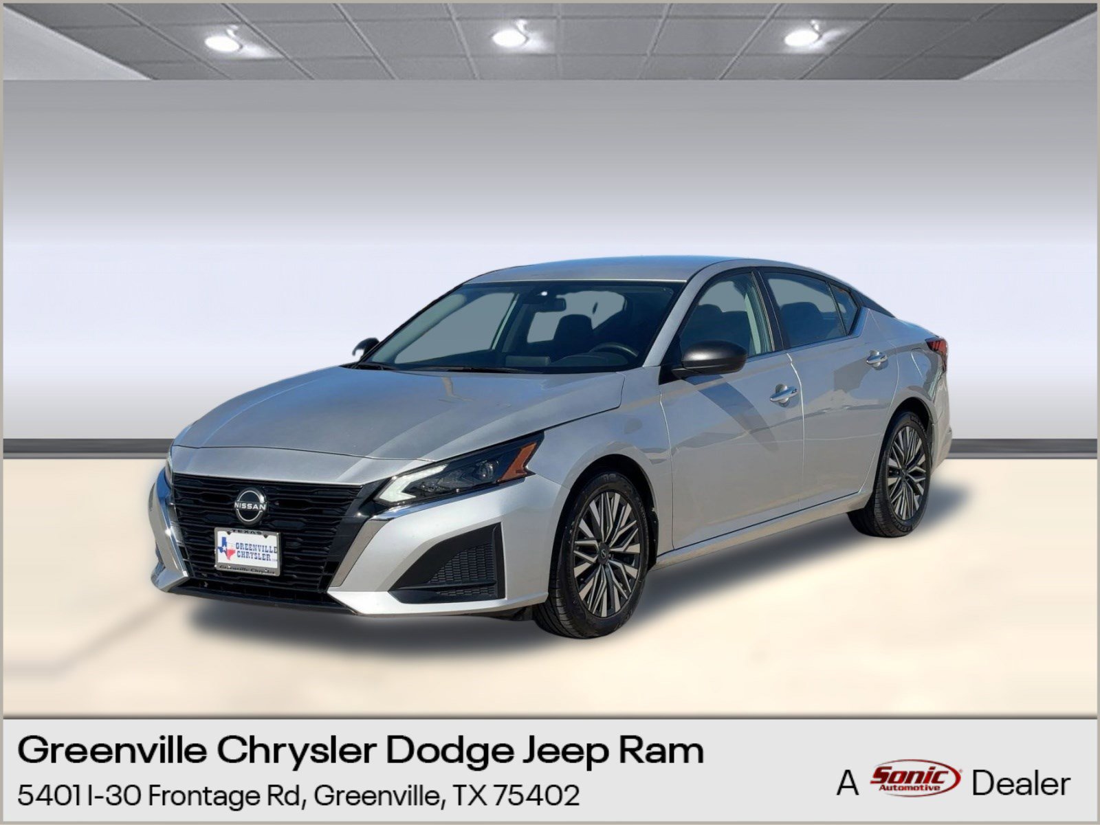 Used 2024 Nissan Altima 2.5 SV image 1
