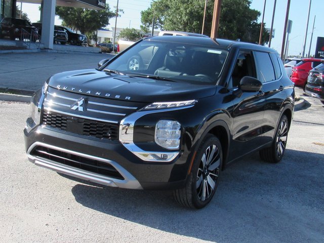 New 2025 Mitsubishi Outlander SE image 6