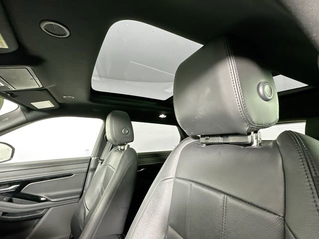 Used 2022 Land Rover Range Rover Evoque R-Dynamic SE image 20