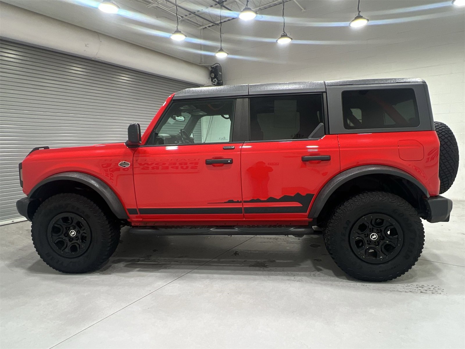 Used 2023 Ford Bronco Wildtrak image 5