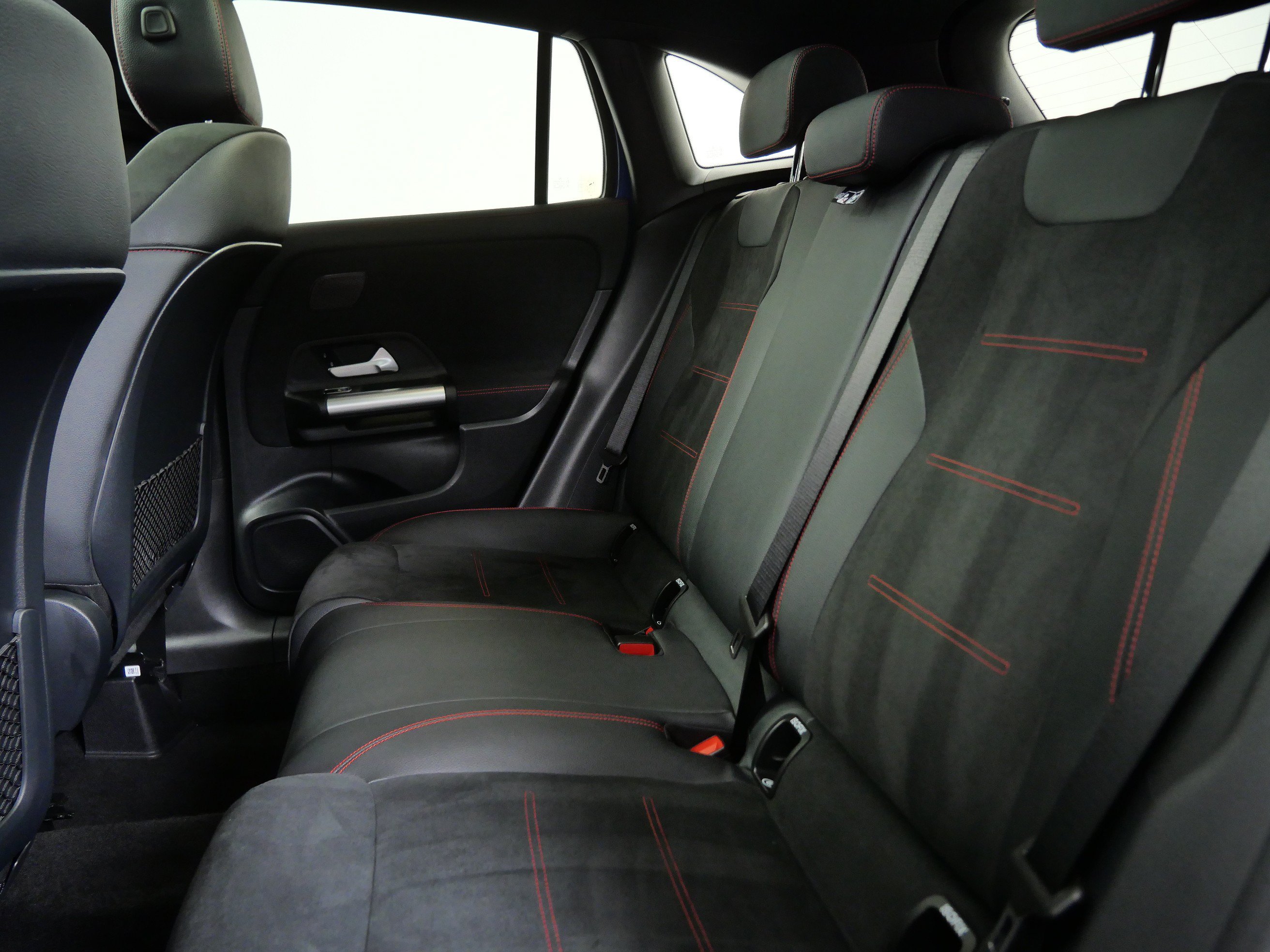 Certified 2025 Mercedes-Benz GLA 250 4MATIC image 17