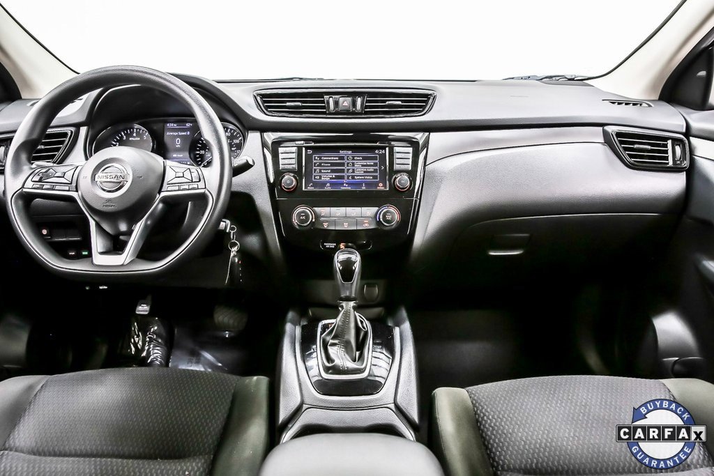 Used 2021 Nissan Rogue Sport S image 17