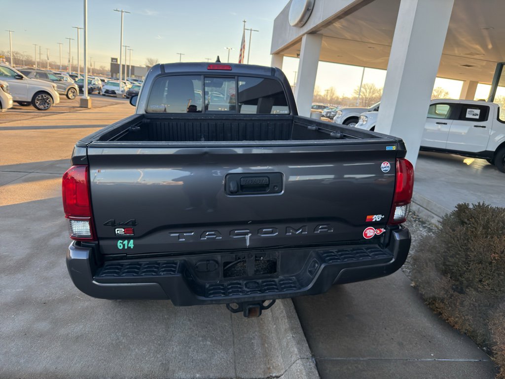 Used 2020 Toyota Tacoma SR5 image 7