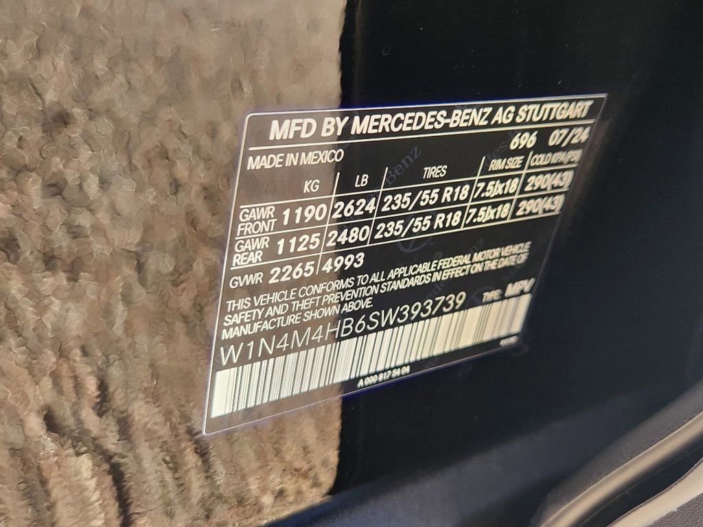 New 2025 Mercedes-Benz GLB 250 4MATIC image 27