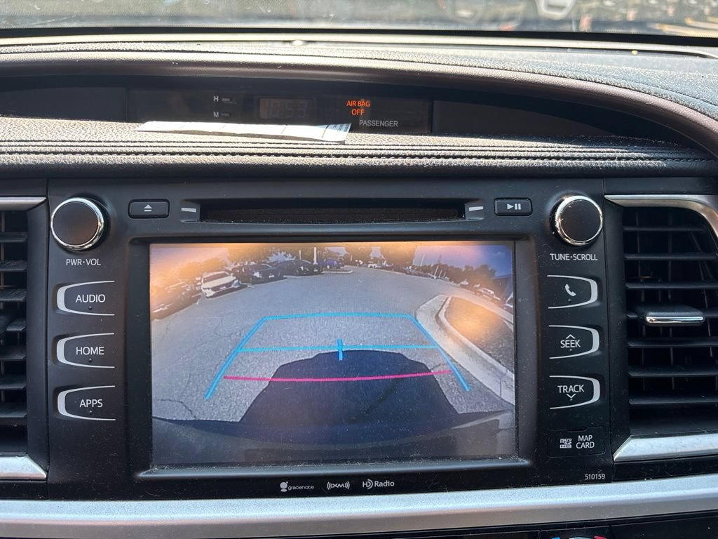 Used 2016 Toyota Highlander XLE AWD/4WD image 12