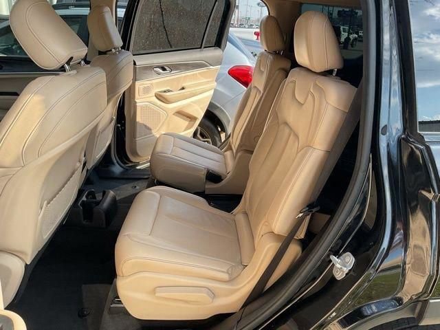 Used 2021 Jeep Grand Cherokee L Limited image 33