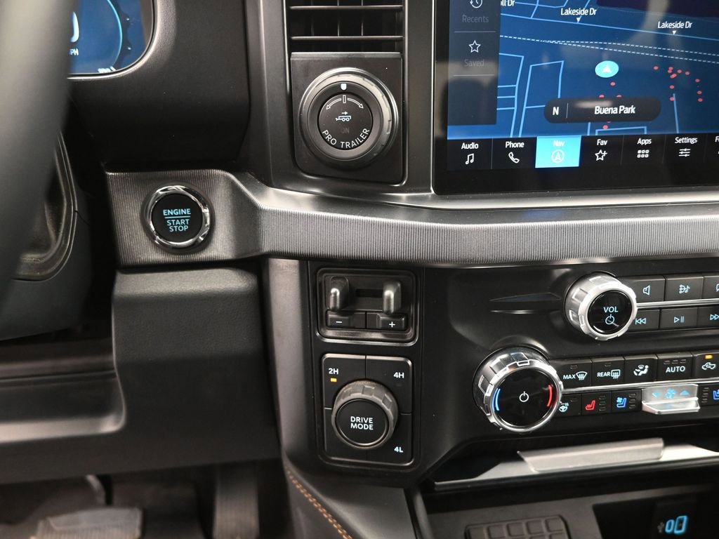 Used 2024 Ford F250 Platinum image 19