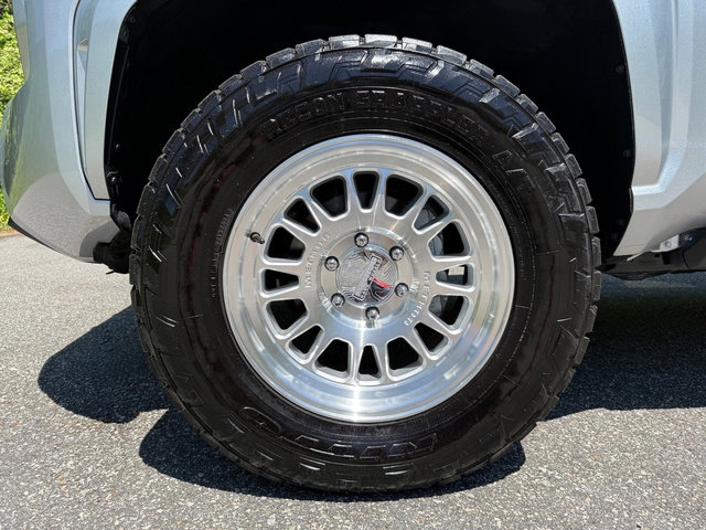 Used 2024 Toyota Tacoma SR image 10