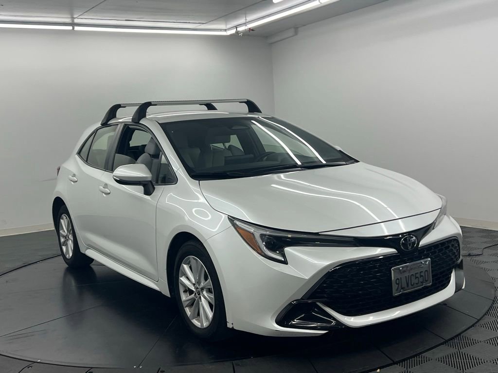 Used 2023 Toyota Corolla SE video 2