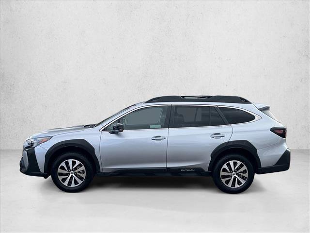 Used 2025 Subaru Outback Premium image 2
