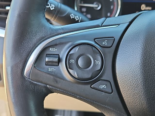 Used 2021 Buick Enclave Essence image 22