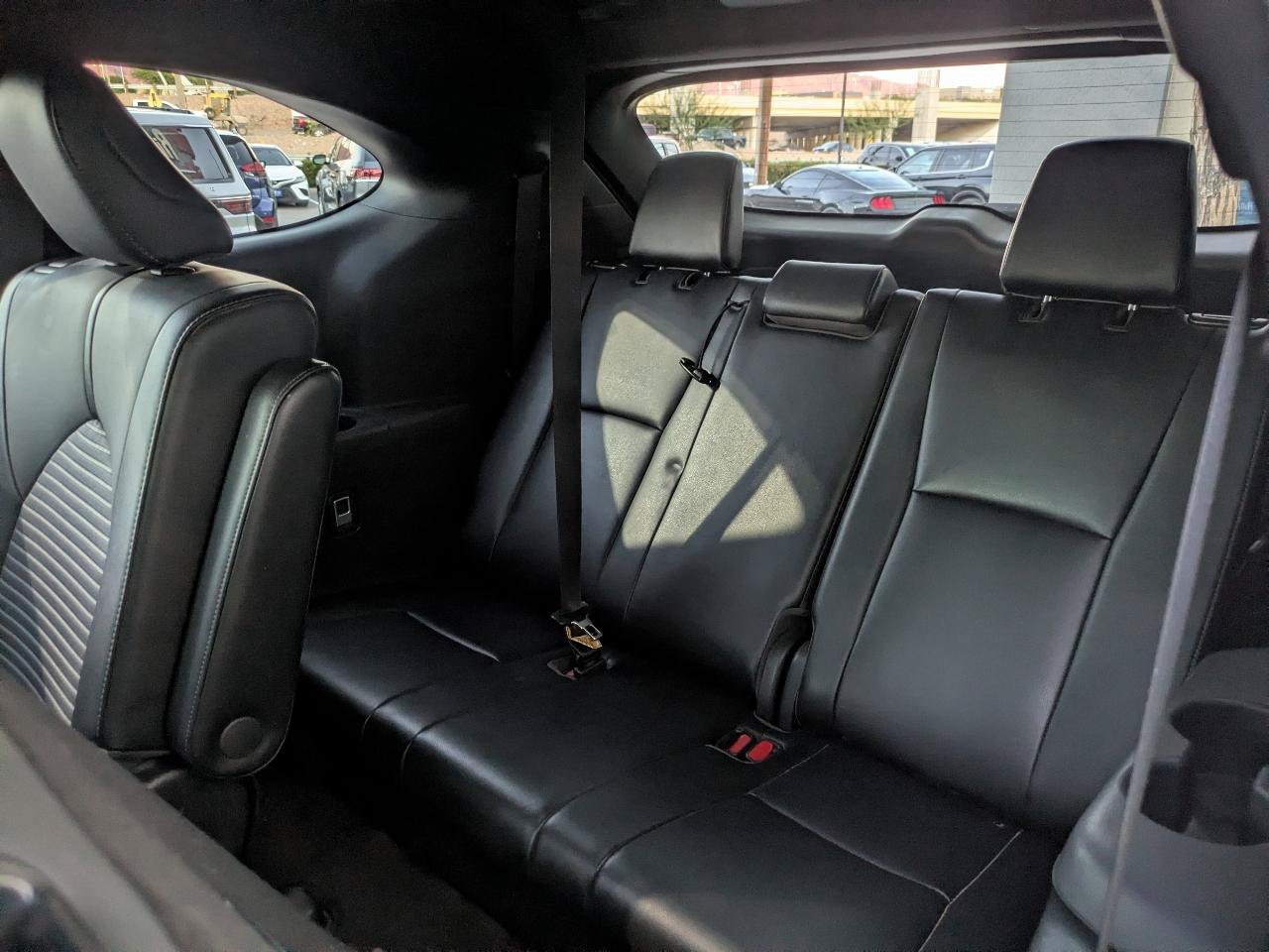 Used 2021 Toyota Highlander XSE FWD image 16