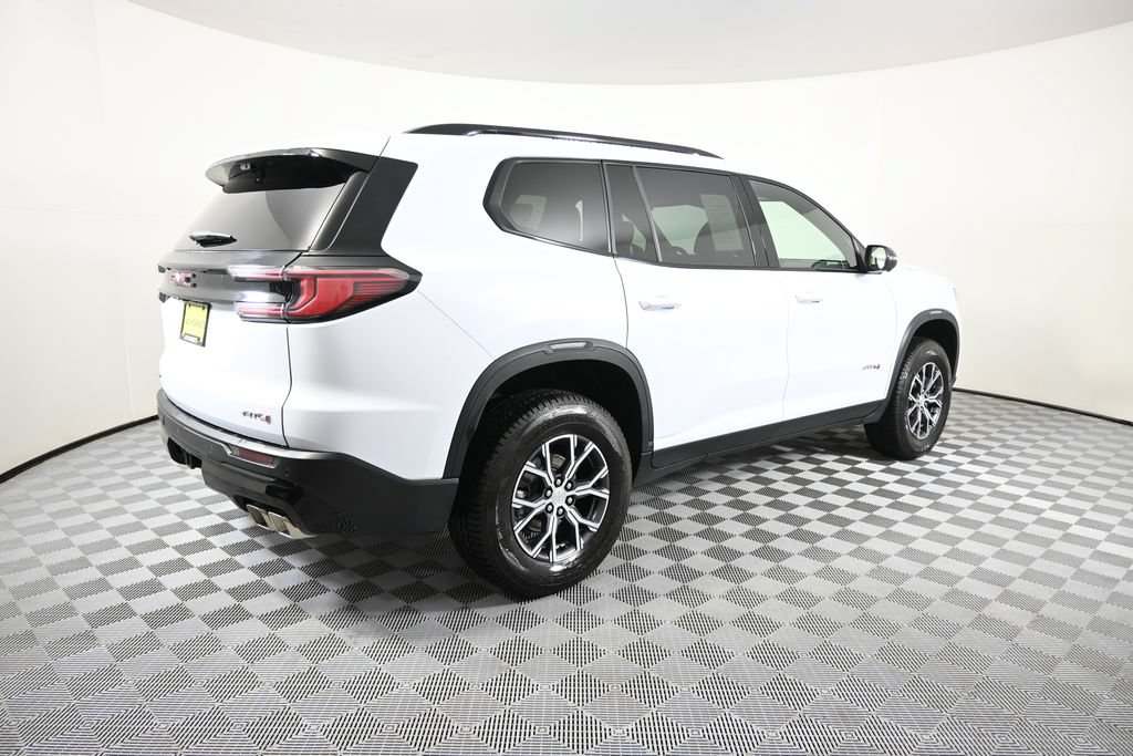 Used 2026 GMC Acadia AT4 w/ Luxury Package AWD/4WD image 6