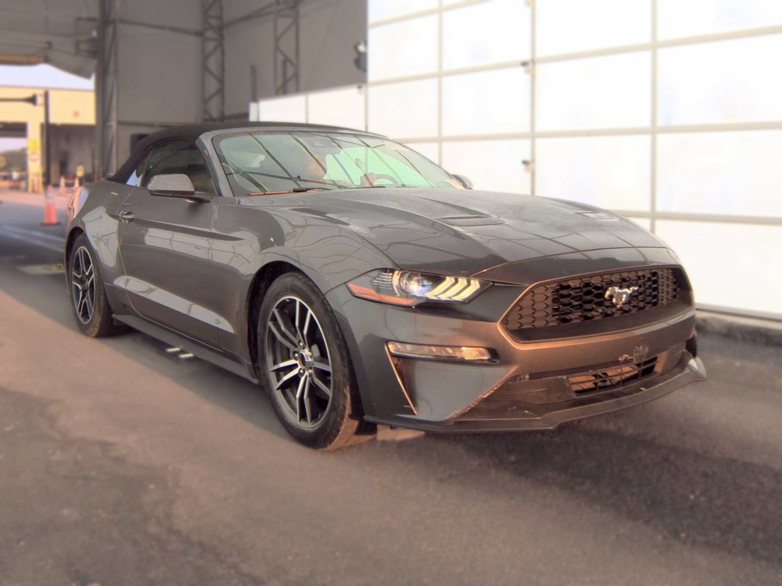 Used 2022 Ford Mustang Premium RWD image 2